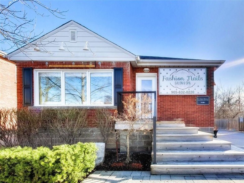 783 Brant St, Burlington, ON for sale - Primary Photo - Image 1 of 1