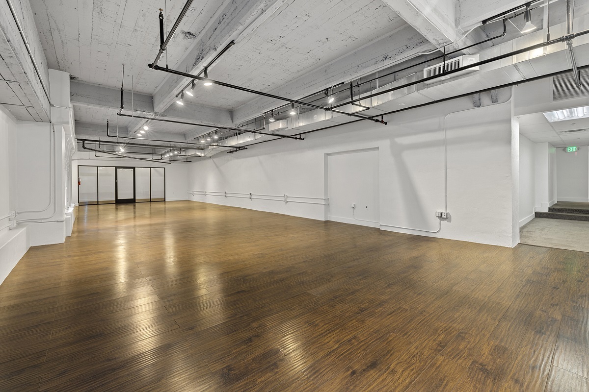 121 E 6th St, Los Angeles, CA for lease Interior Photo- Image 1 of 25