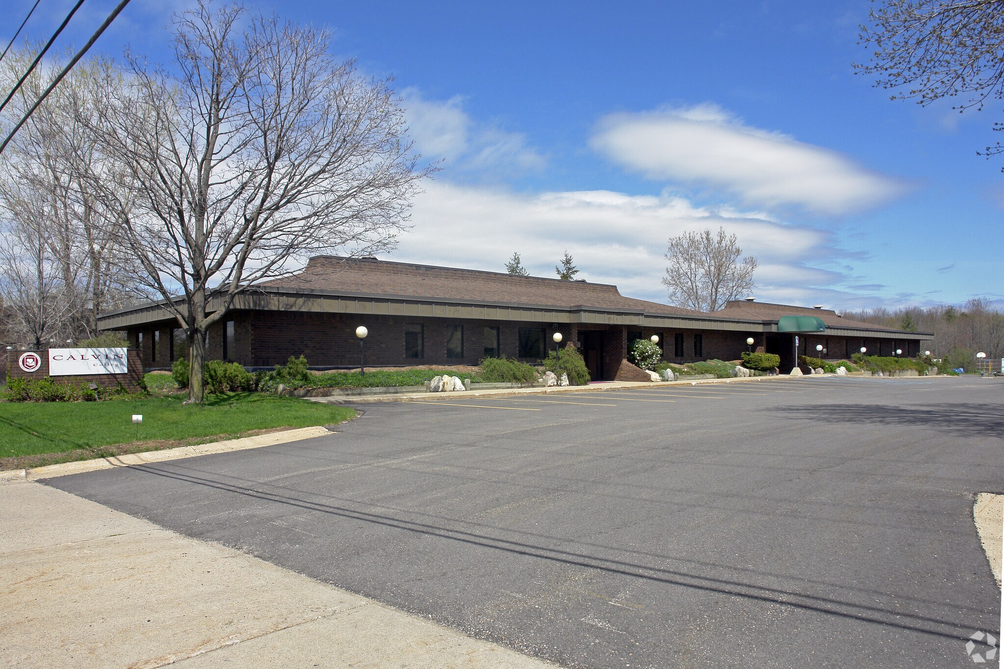 1570 E Beltline Ave SE, Grand Rapids, MI for sale Primary Photo- Image 1 of 1