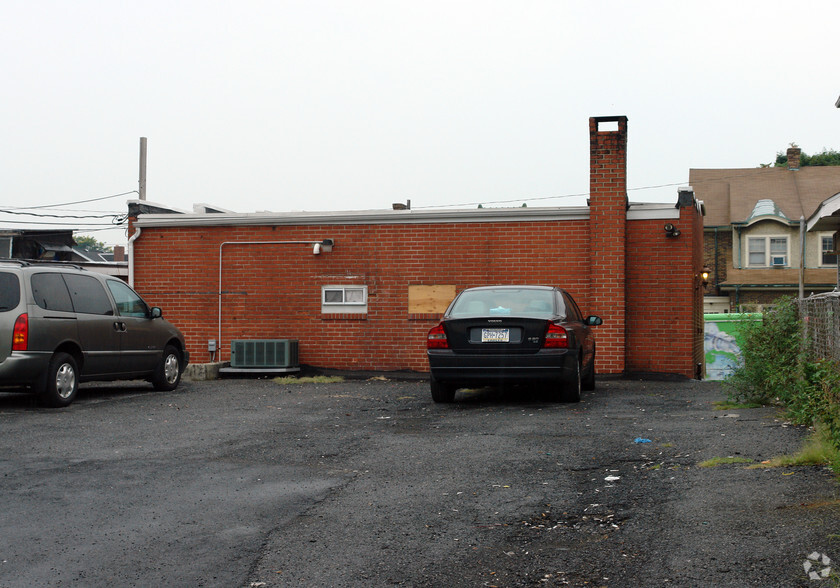 735 N 19th St, Allentown, PA for lease - Building Photo - Image 2 of 2