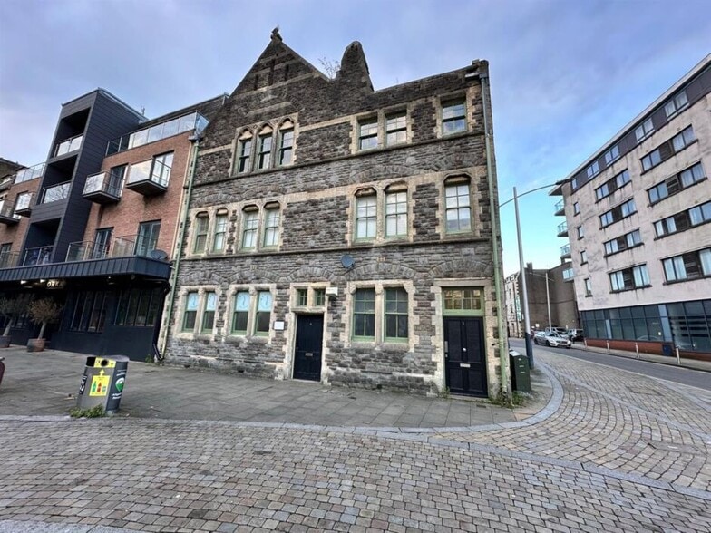 2-4 Princess Way, Swansea for sale - Building Photo - Image 1 of 1