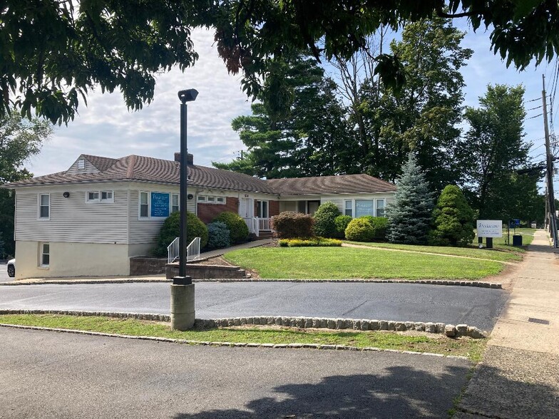 520 Pleasant Valley Way, West Orange, NJ for sale - Building Photo - Image 2 of 23