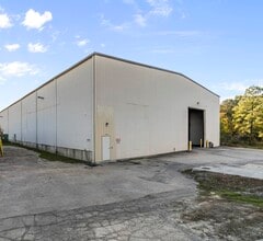 1209 W Market St, Smithfield, NC for lease Building Photo- Image 1 of 14