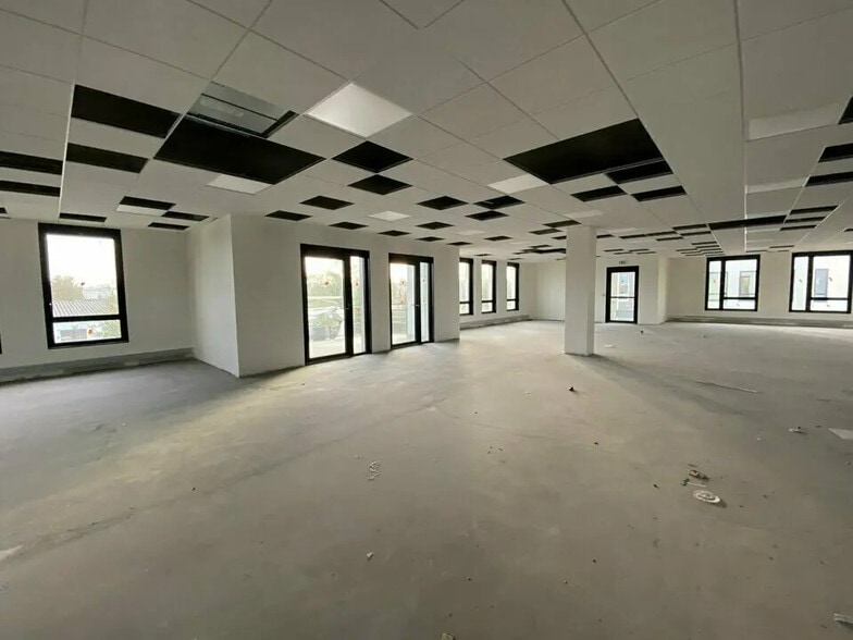 Office in Rillieux-la-Pape for sale - Interior Photo - Image 3 of 9