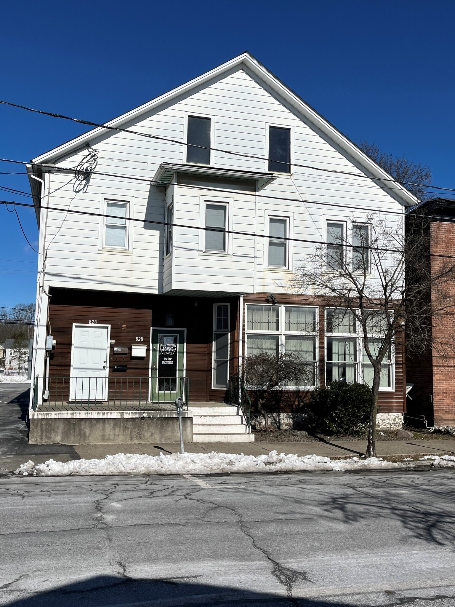 828 Monroe St, Stroudsburg, PA for lease Building Photo- Image 1 of 2