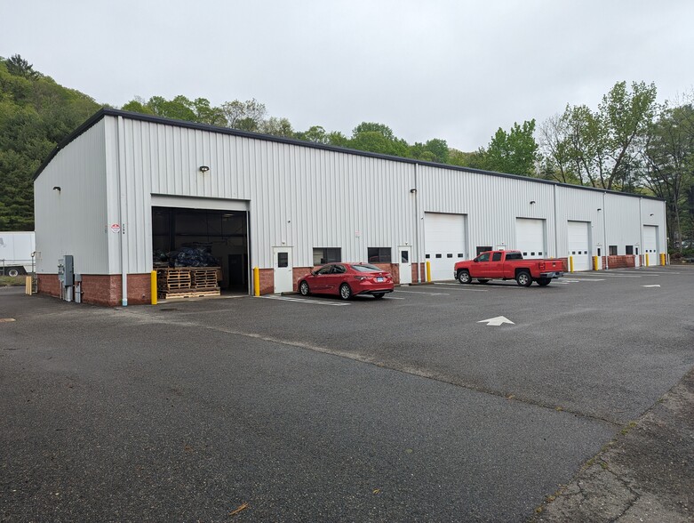 770 Derby Ave, Seymour, CT for lease - Building Photo - Image 1 of 6