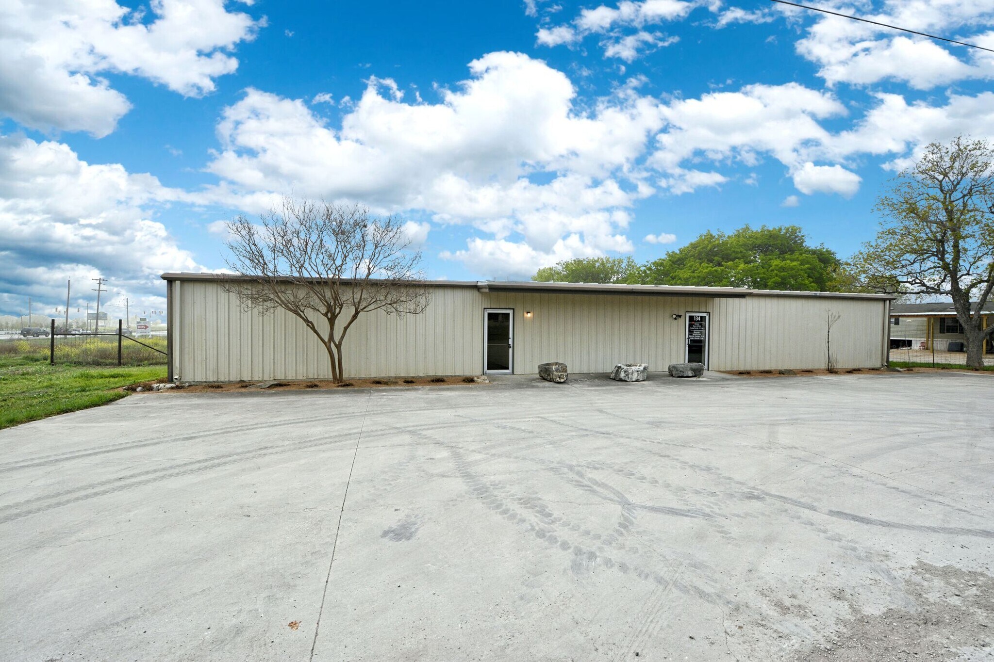 134 Meadow Crest, New Braunfels, TX for sale Primary Photo- Image 1 of 1