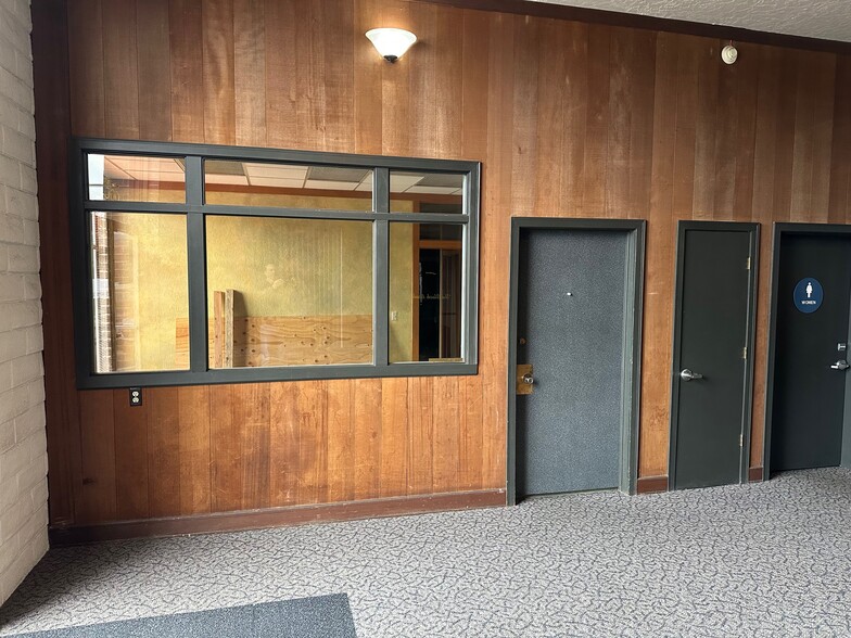 555 H St, Eureka, CA for lease - Building Photo - Image 3 of 11