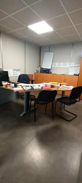 Flex in Le Havre for sale - Building Photo - Image 3 of 7