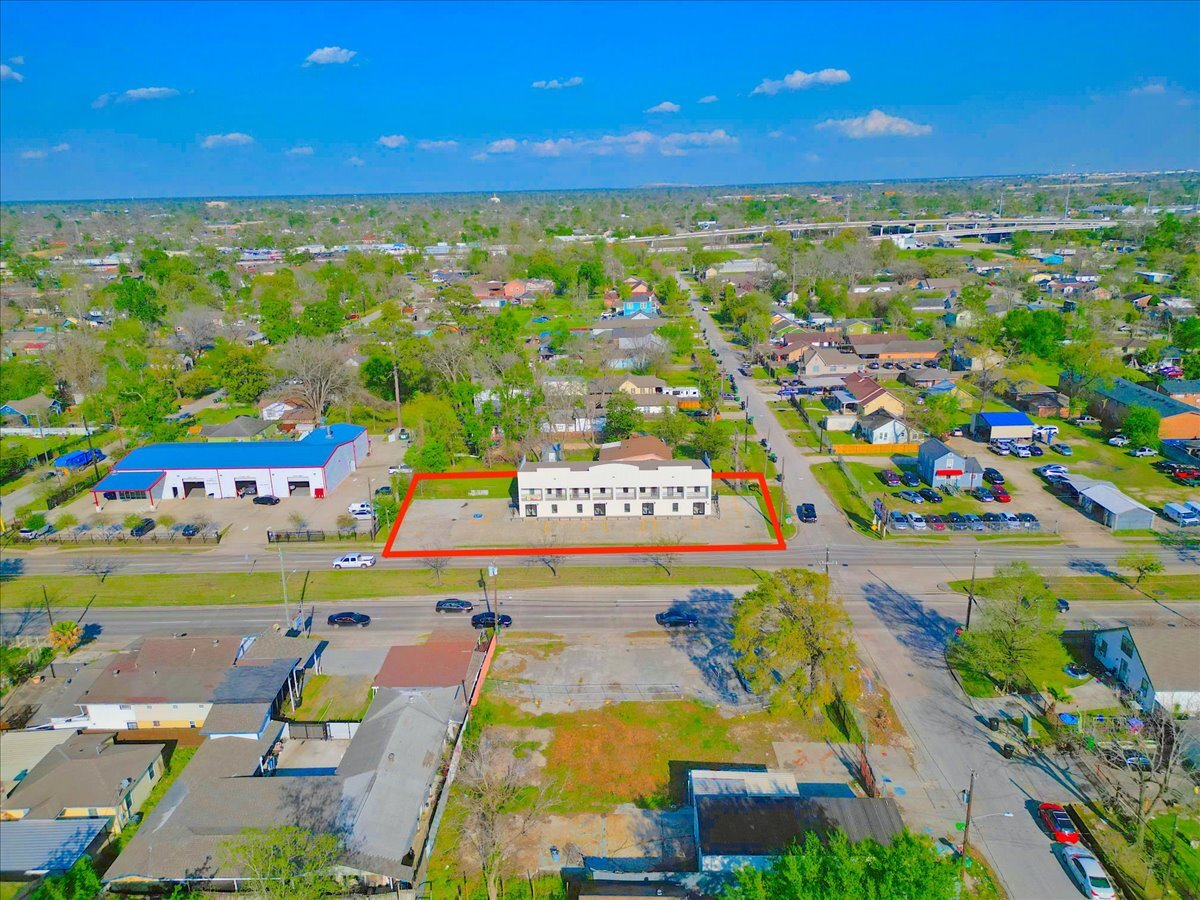 7704 Irvington Blvd, Houston, TX for lease Building Photo- Image 1 of 61