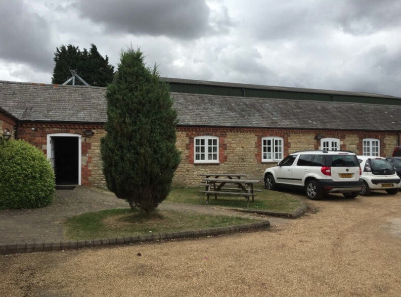 Irchester Rd, Wollaston for sale - Primary Photo - Image 1 of 1