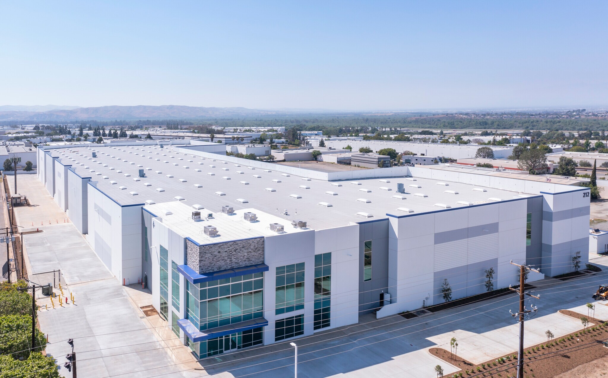 212 N Smith Ave, Corona, CA for lease Building Photo- Image 1 of 18