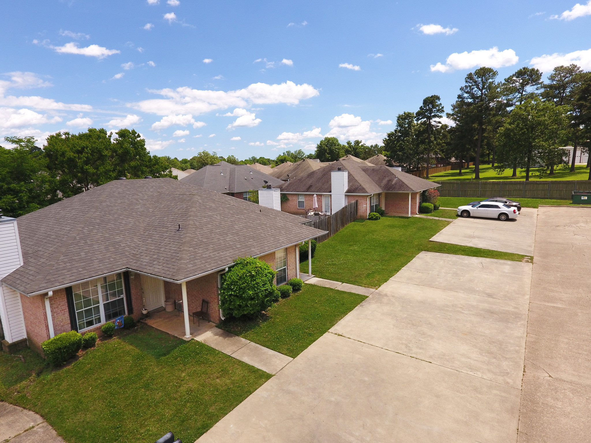 701 Champion Pl, Texarkana, TX for sale Primary Photo- Image 1 of 23