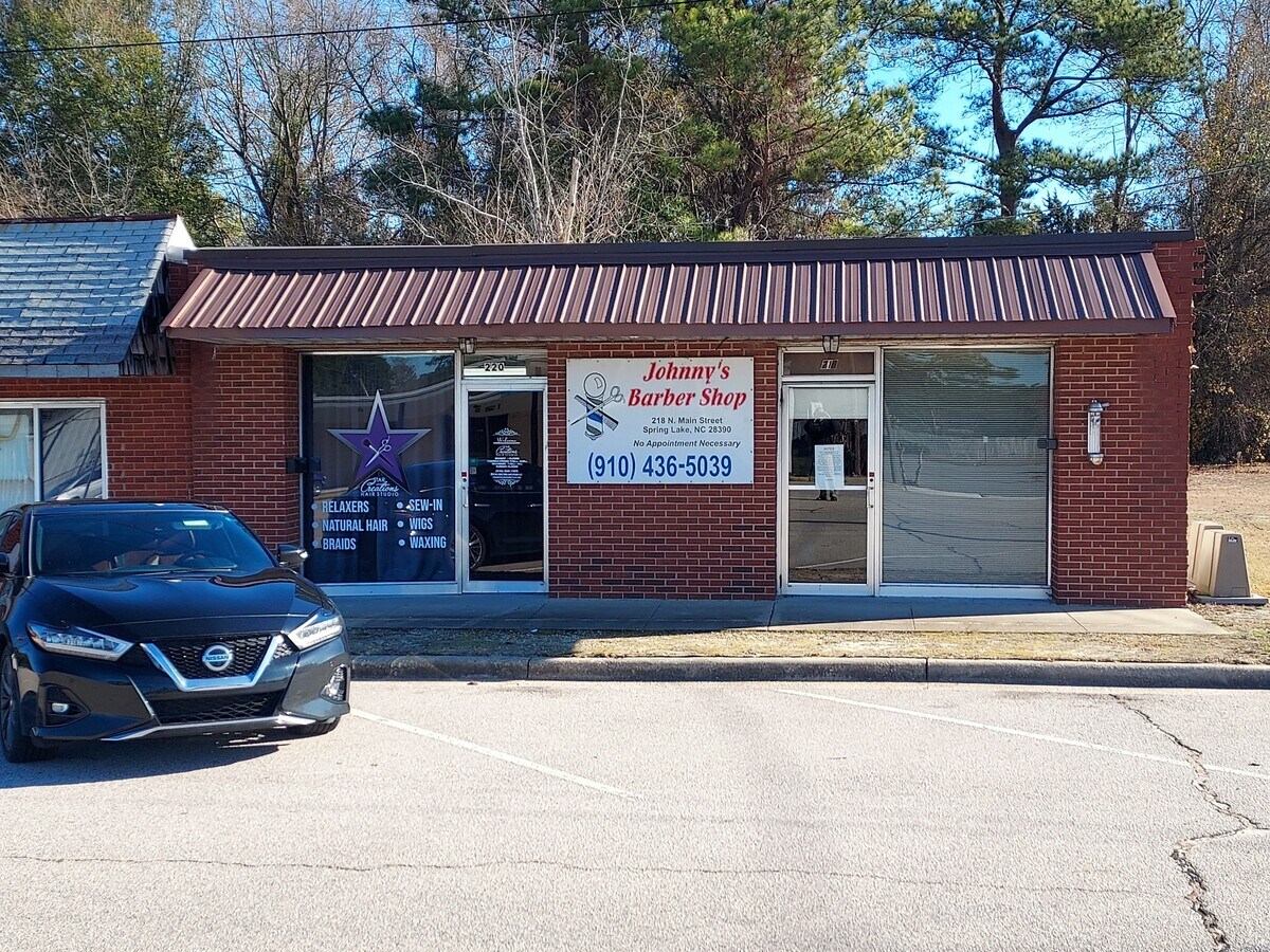 218220 N Main St, Spring Lake, NC 28390