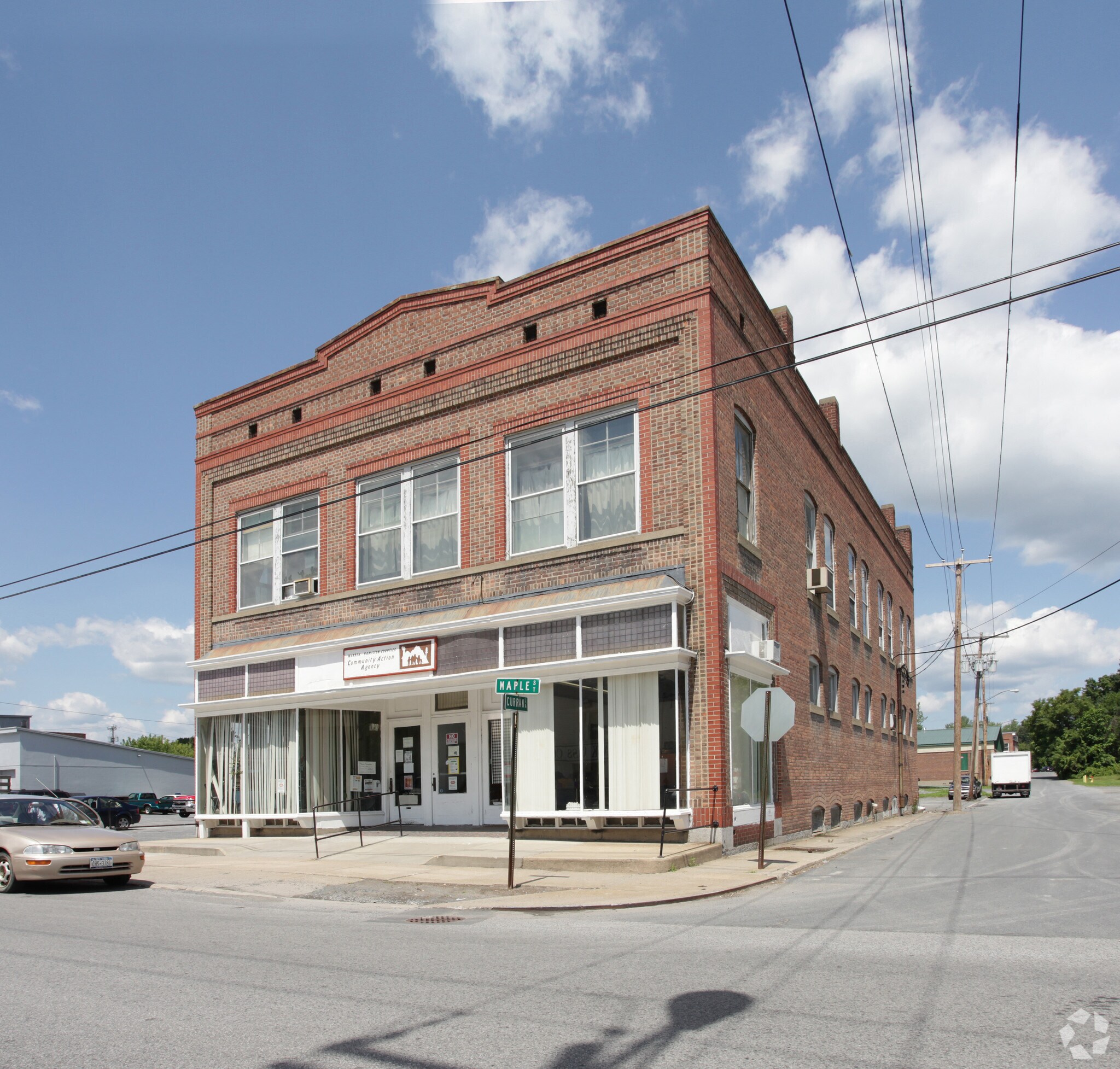 190 Maple St, Glens Falls, NY for sale Primary Photo- Image 1 of 1