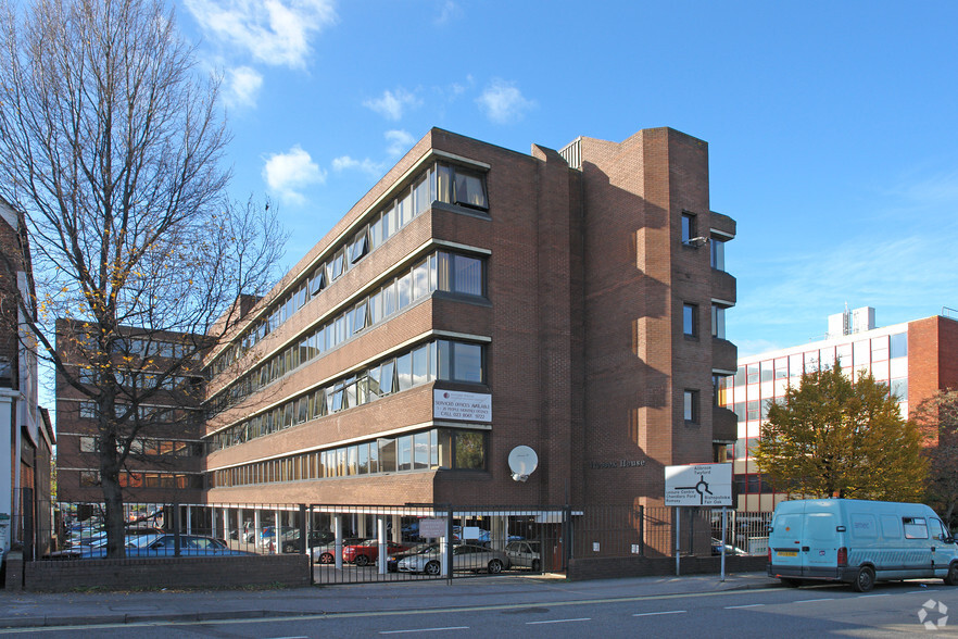 Upper Market St, Eastleigh for sale - Primary Photo - Image 1 of 1