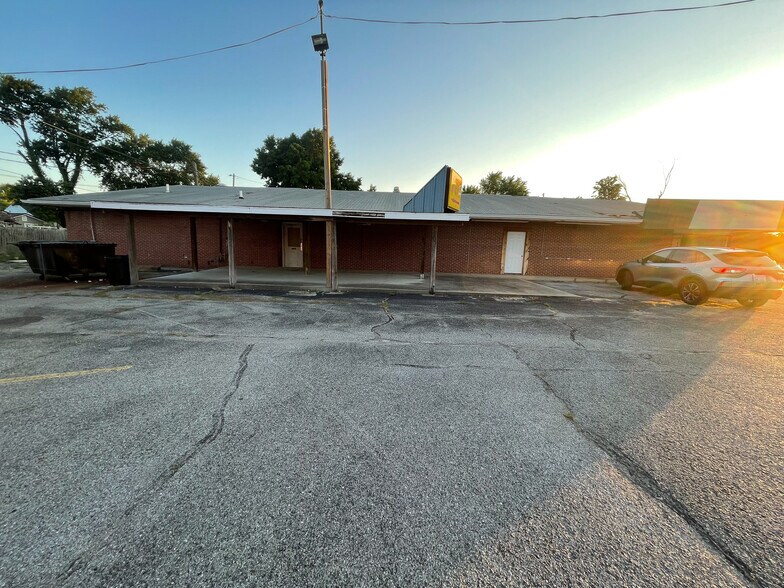211 Mine, Sandoval, IL 62882 Commercial property for sale