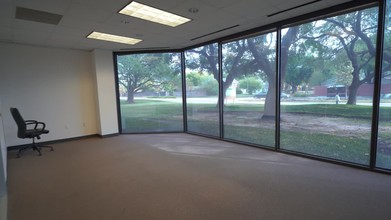 2500 Wilcrest Dr, Houston, TX for lease - ProVideo LoopNet 