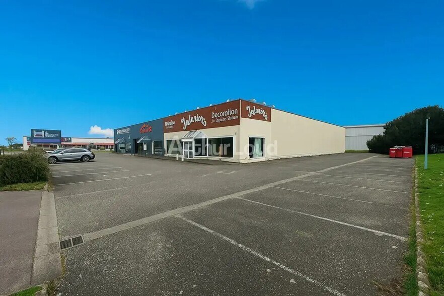 Retail in Vendenheim for lease - Building Photo - Image 2 of 6