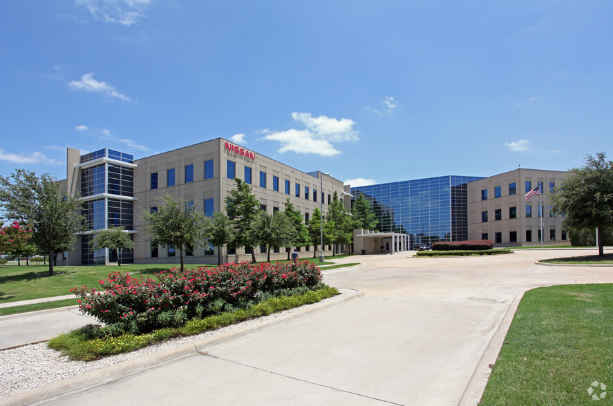 8900 Freeport Pky, Irving, TX for lease - Building Photo - Image 1 of 7