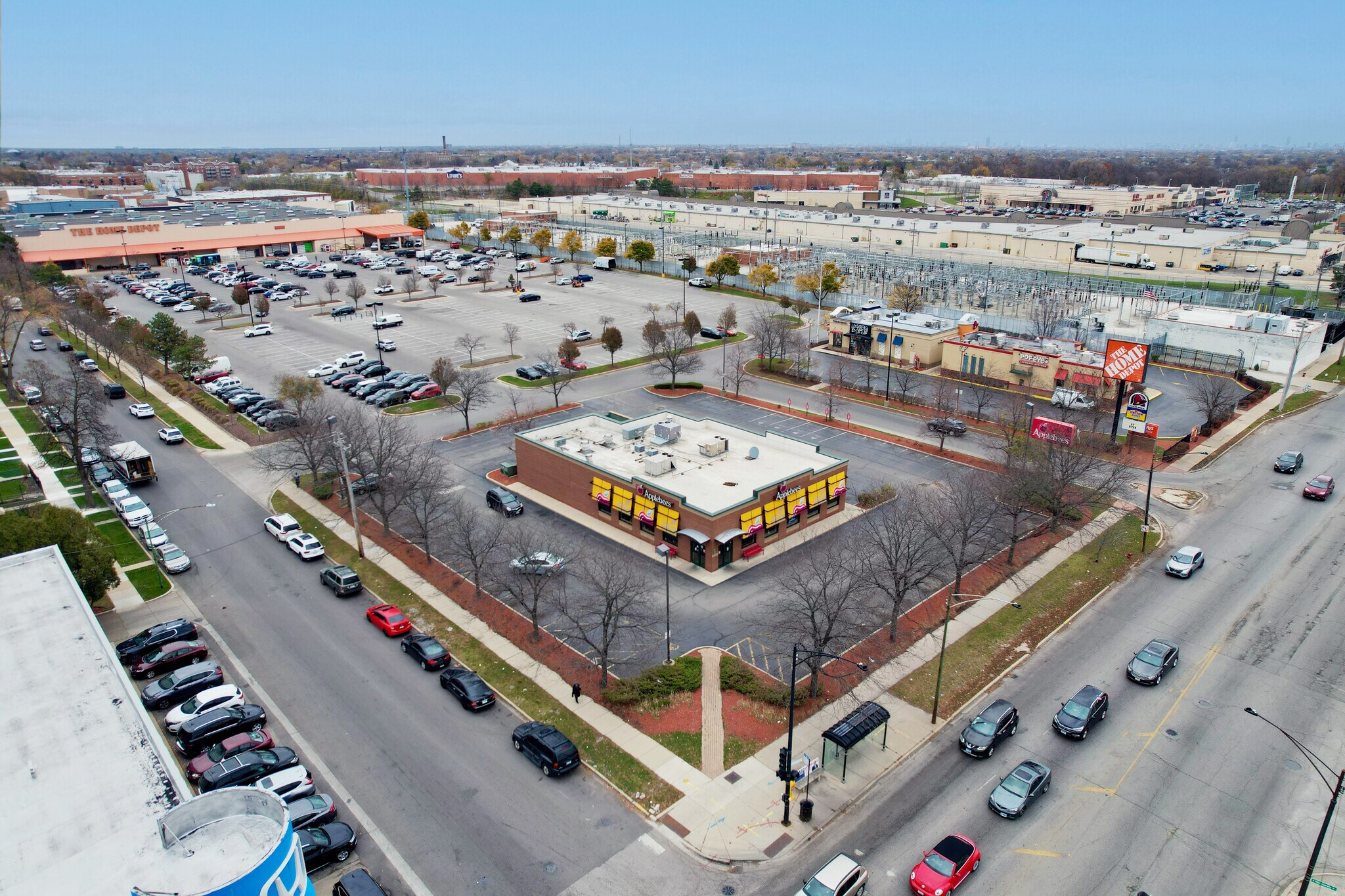 6656 W Grand Ave, Chicago, IL 60707 - Applebee's | Chicago, IL | LoopNet