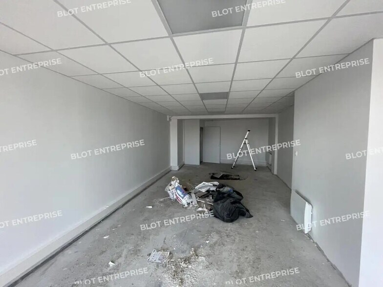 Retail in Brest for lease - Interior Photo - Image 2 of 7