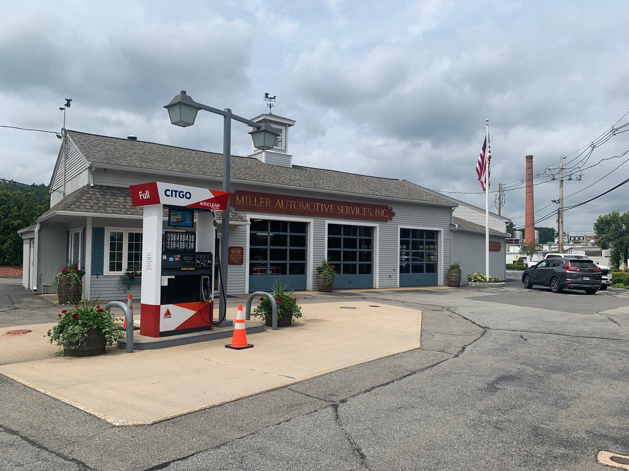 4 Harvard Rd, Littleton, MA for sale Primary Photo- Image 1 of 1