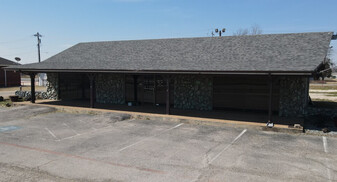 103 S Stemmons St, Sanger TX - Automotive Property