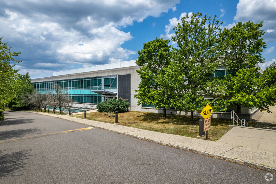 1467 Route 31 S, Annandale, NJ for lease - Primary Photo - Image 1 of 46