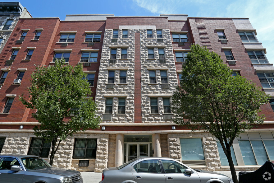 201 W 148th St, New York, NY for lease - Building Photo - Image 3 of 4