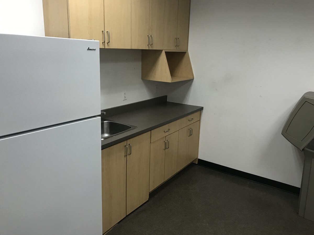 3200 Kempt Rd, Halifax, NS B3K 4X1