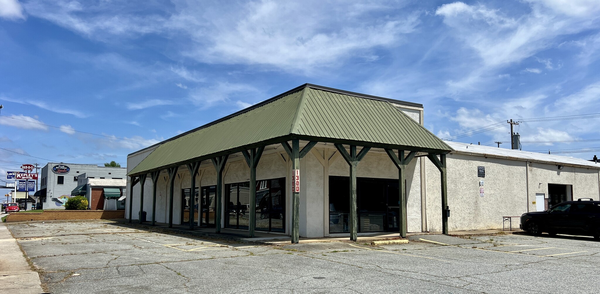 1300 N Main St, High Point, NC for lease Building Photo- Image 1 of 6