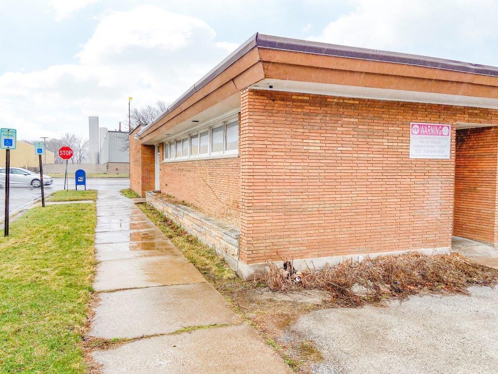 6134 S Harlem Ave, Summit Argo, IL 60501