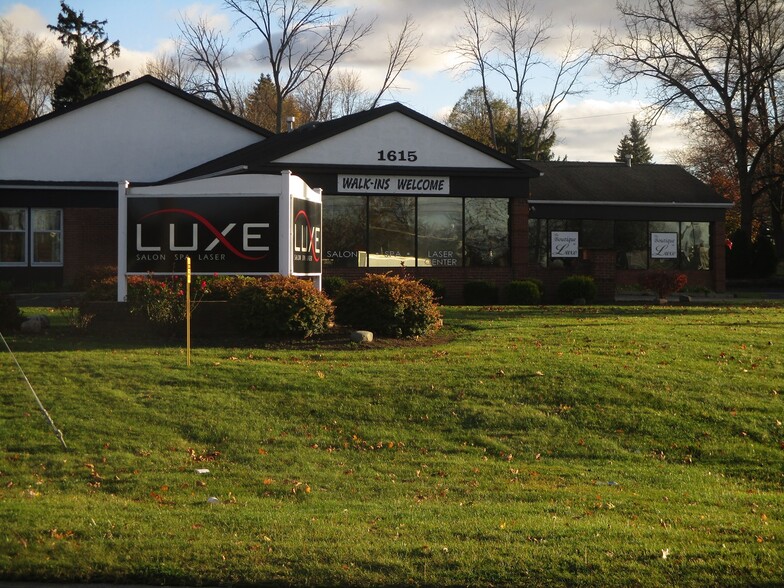 1615 Jefferson Rd, Rochester, NY for lease - Primary Photo - Image 1 of 13