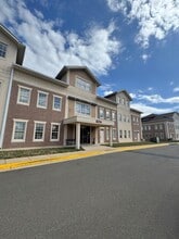 18354 Quantico Gateway Dr, Triangle, VA for lease Building Photo- Image 2 of 9