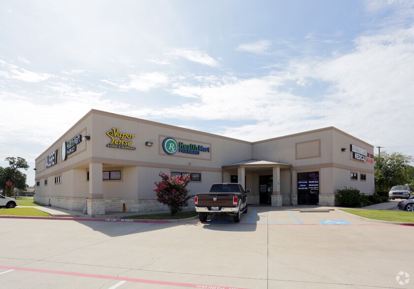 701-703 US Highway 377, Aubrey, TX for sale - Primary Photo - Image 1 of 1