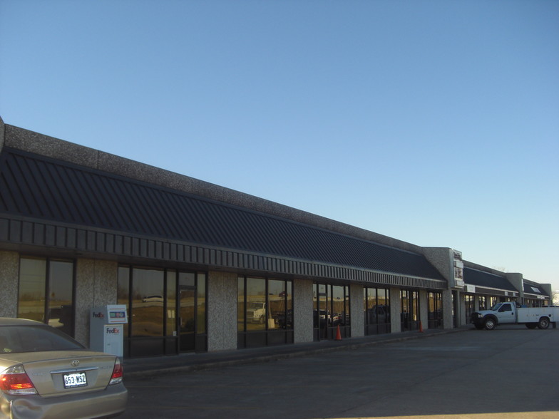 400 N 11th St, La Porte, TX for lease - Building Photo - Image 3 of 13