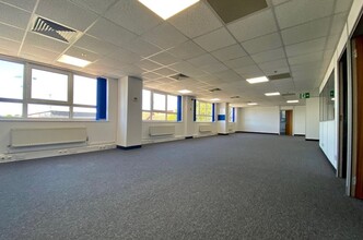 Fulflood Rd, Havant for lease Interior Photo- Image 2 of 2