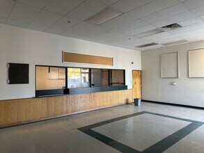 1155-1159 E Twain Ave, Las Vegas, NV for lease Building Photo- Image 2 of 4