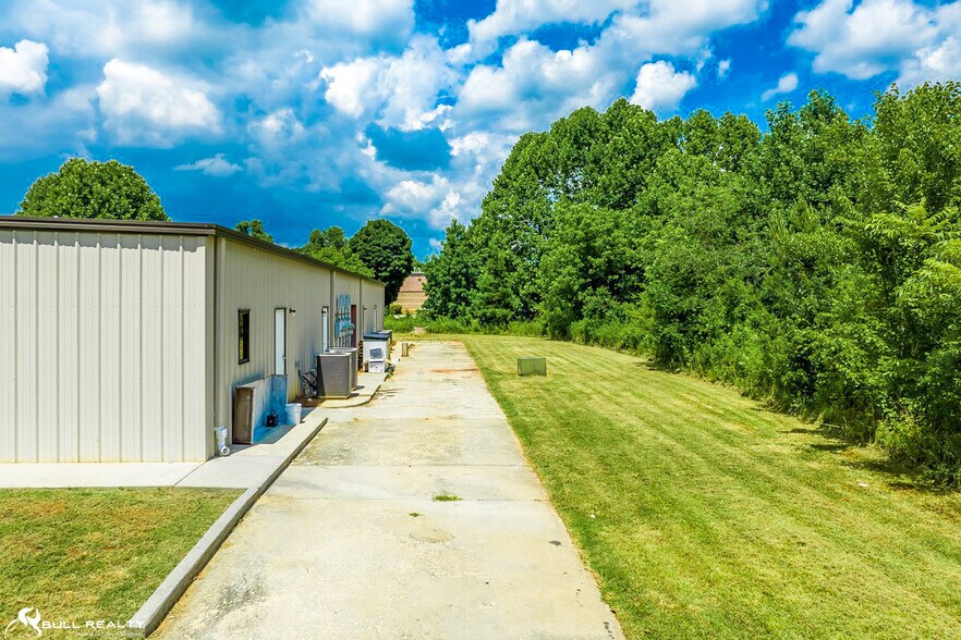 2428 Builders, Cornelia, GA 30531