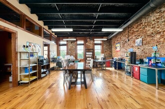 119 N Main St, Mooresville, NC for lease Interior Photo- Image 2 of 9