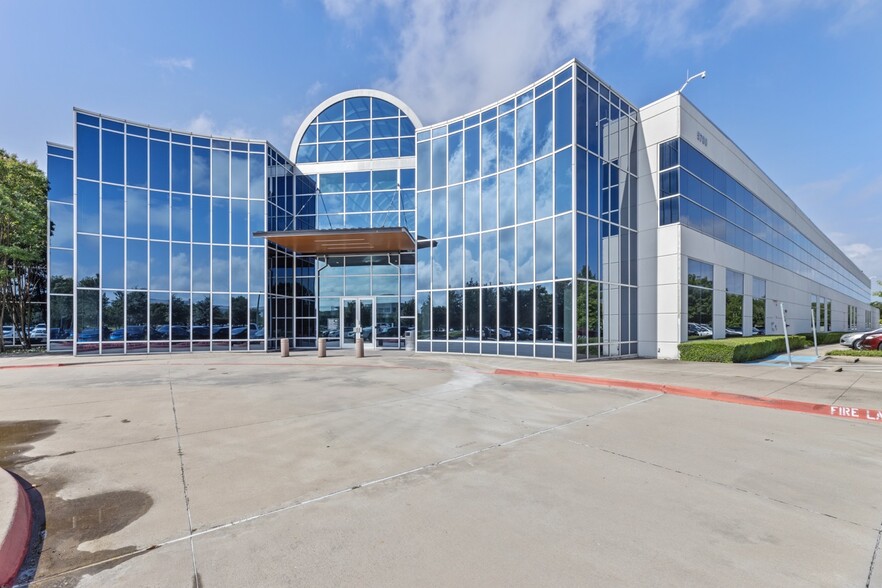 5700 Democracy Dr, Plano, TX for lease - Building Photo - Image 1 of 10