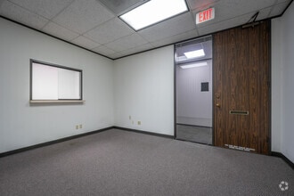 450 N Sam Houston Pky E, Houston, TX for lease Interior Photo- Image 2 of 7
