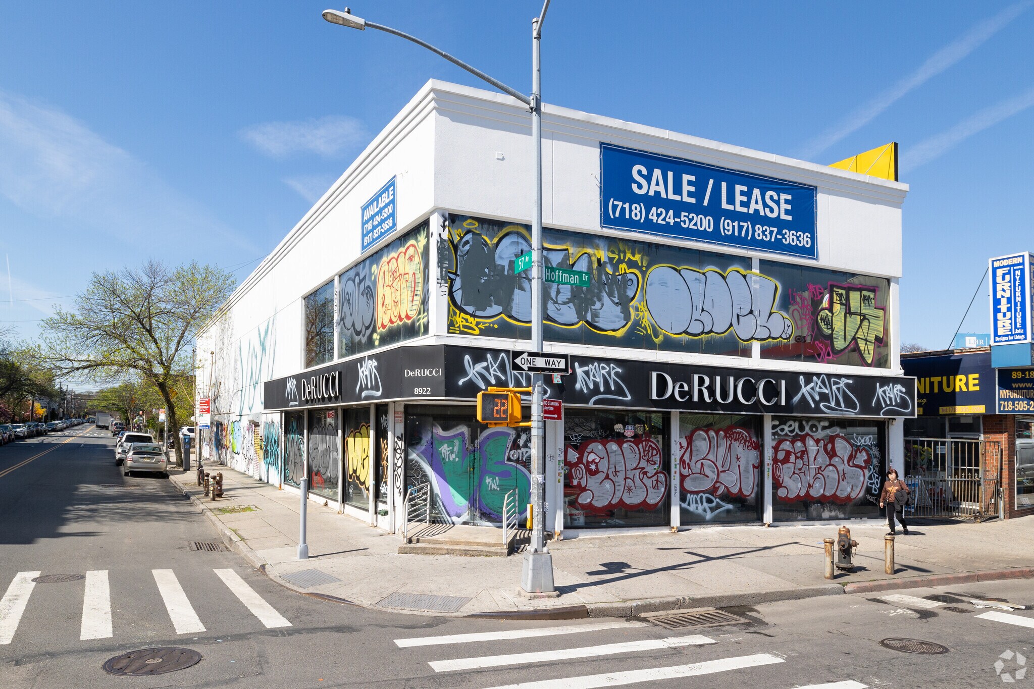 89-22 Queens Blvd, Elmhurst, NY for sale Primary Photo- Image 1 of 1