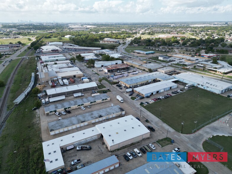 830 Dalworth Dr, Mesquite, TX for lease - Building Photo - Image 3 of 11