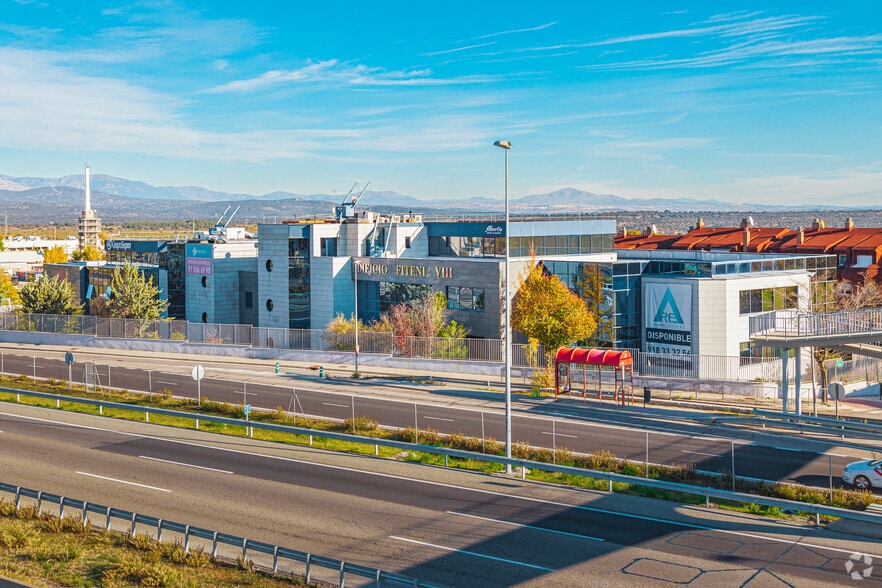 Calle Valle de Alcudia, 3, Las Rozas de Madrid, Madrid for sale - Aerial - Image 2 of 11