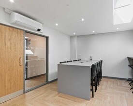 360 Brighton Rd, South Croydon for lease Interior Photo- Image 1 of 3