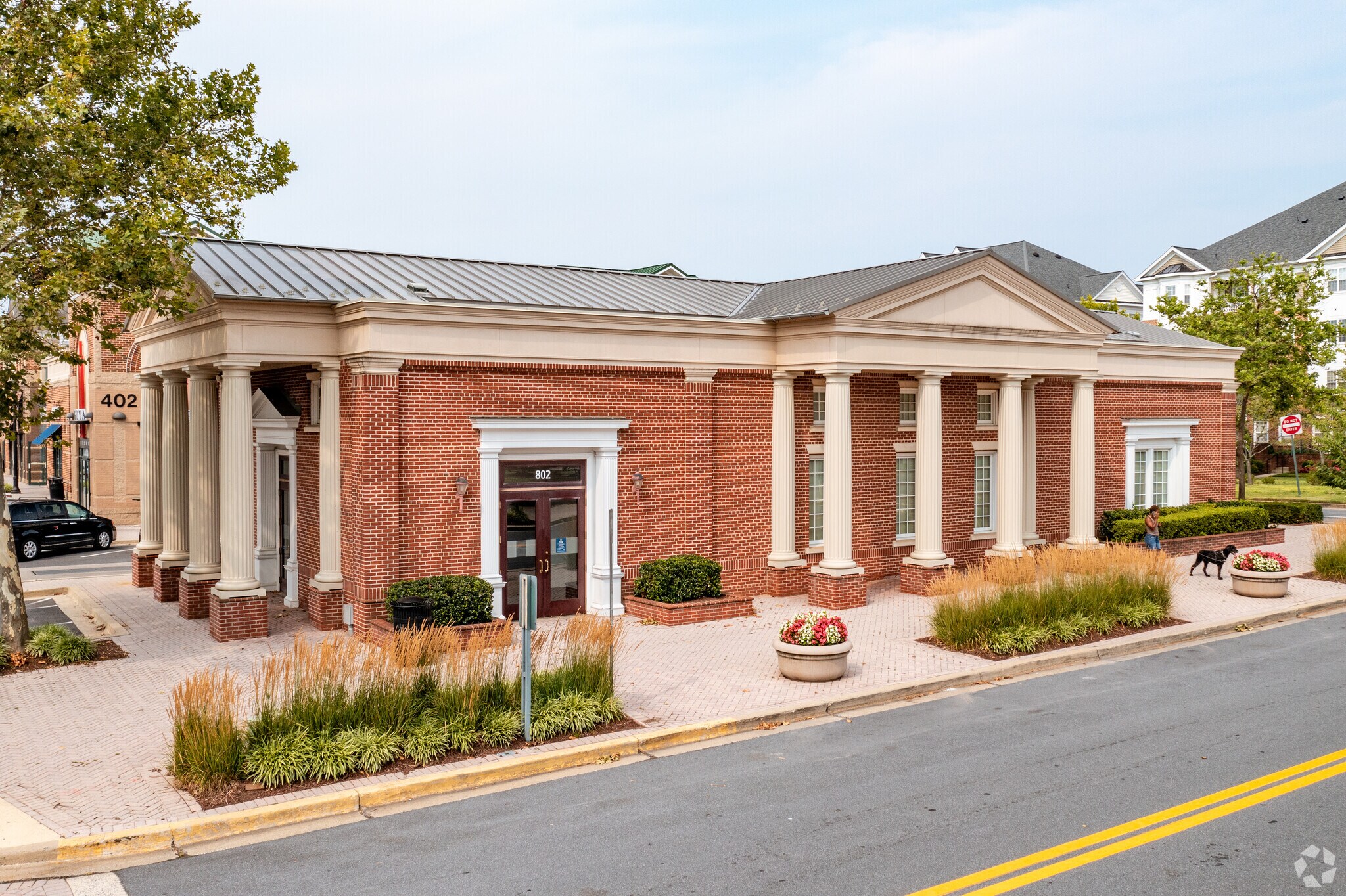 402 King Farm Blvd, Rockville, MD 20850 King Farm Village Center