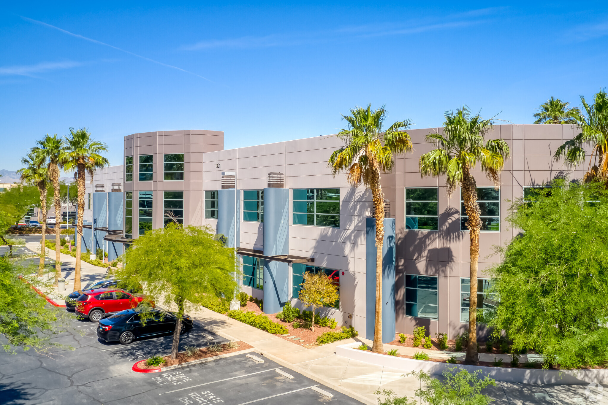 1301 N Green Valley Pky, Henderson, NV for lease Primary Photo- Image 1 of 12