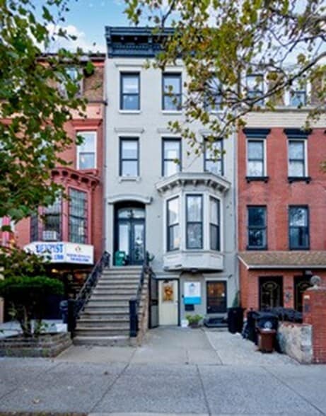 270 9th St, Brooklyn, NY for lease - Building Photo - Image 1 of 15